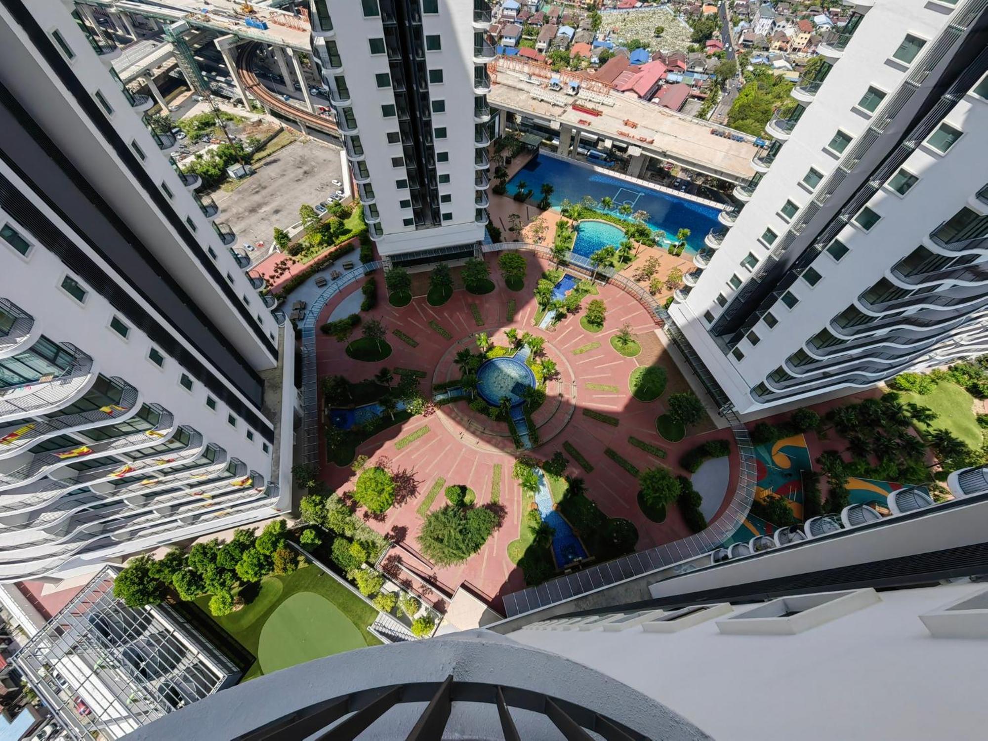 Datum Jelatek Sky Klcc Skyring Linked To Lrt And Mall Aparthotel Ampang (Selangor)