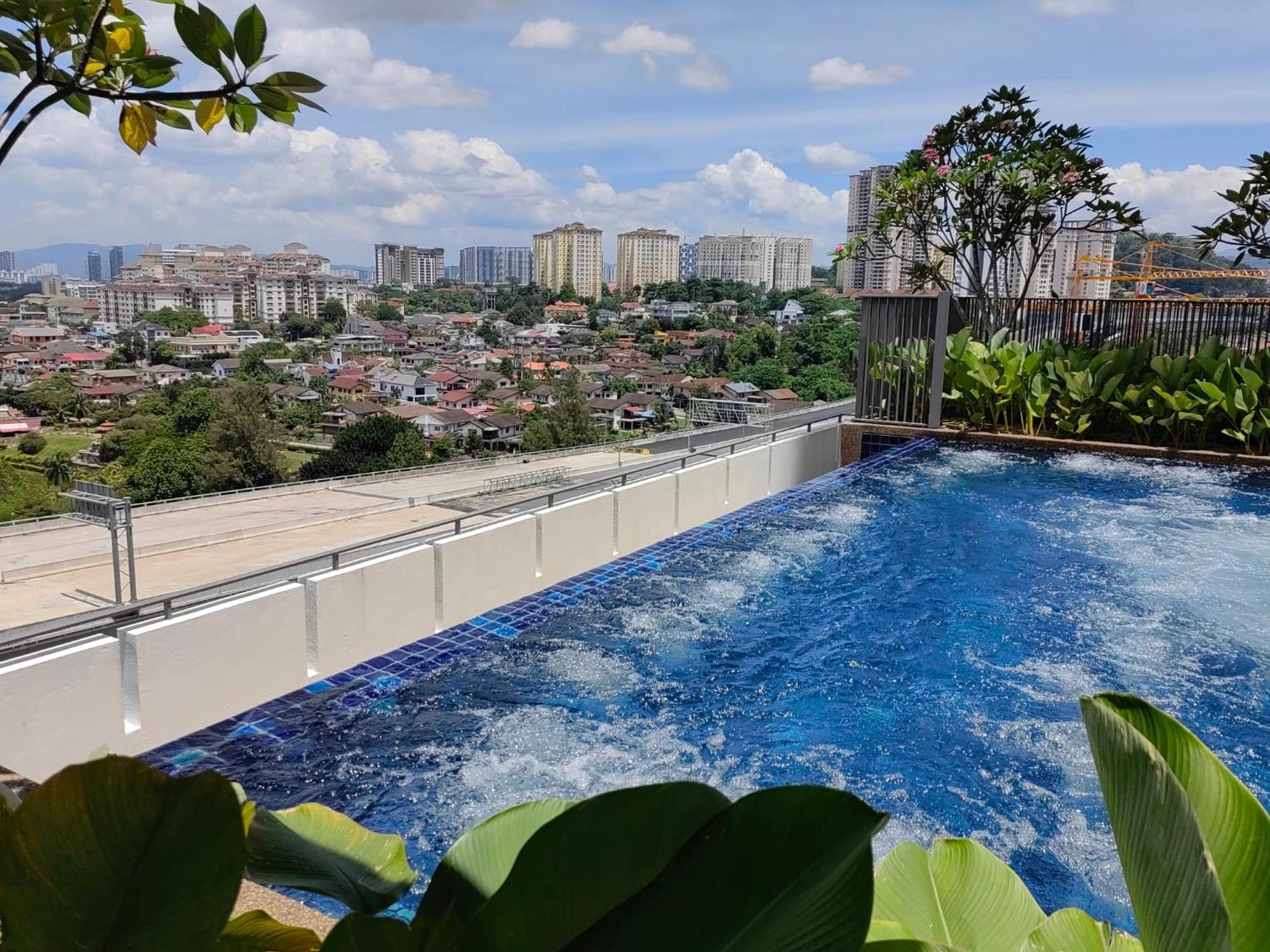 Datum Jelatek Sky Klcc Skyring Linked To Lrt And Mall