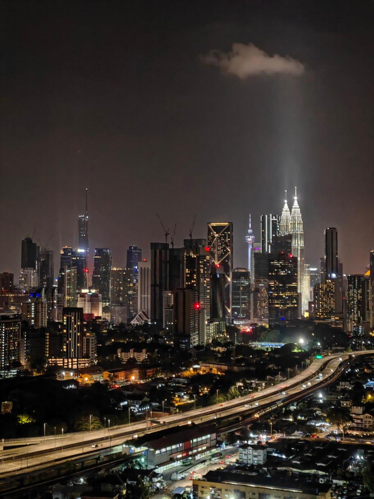 Aparthotel Datum Jelatek Sky Klcc Skyring Linked To Lrt And Mall *