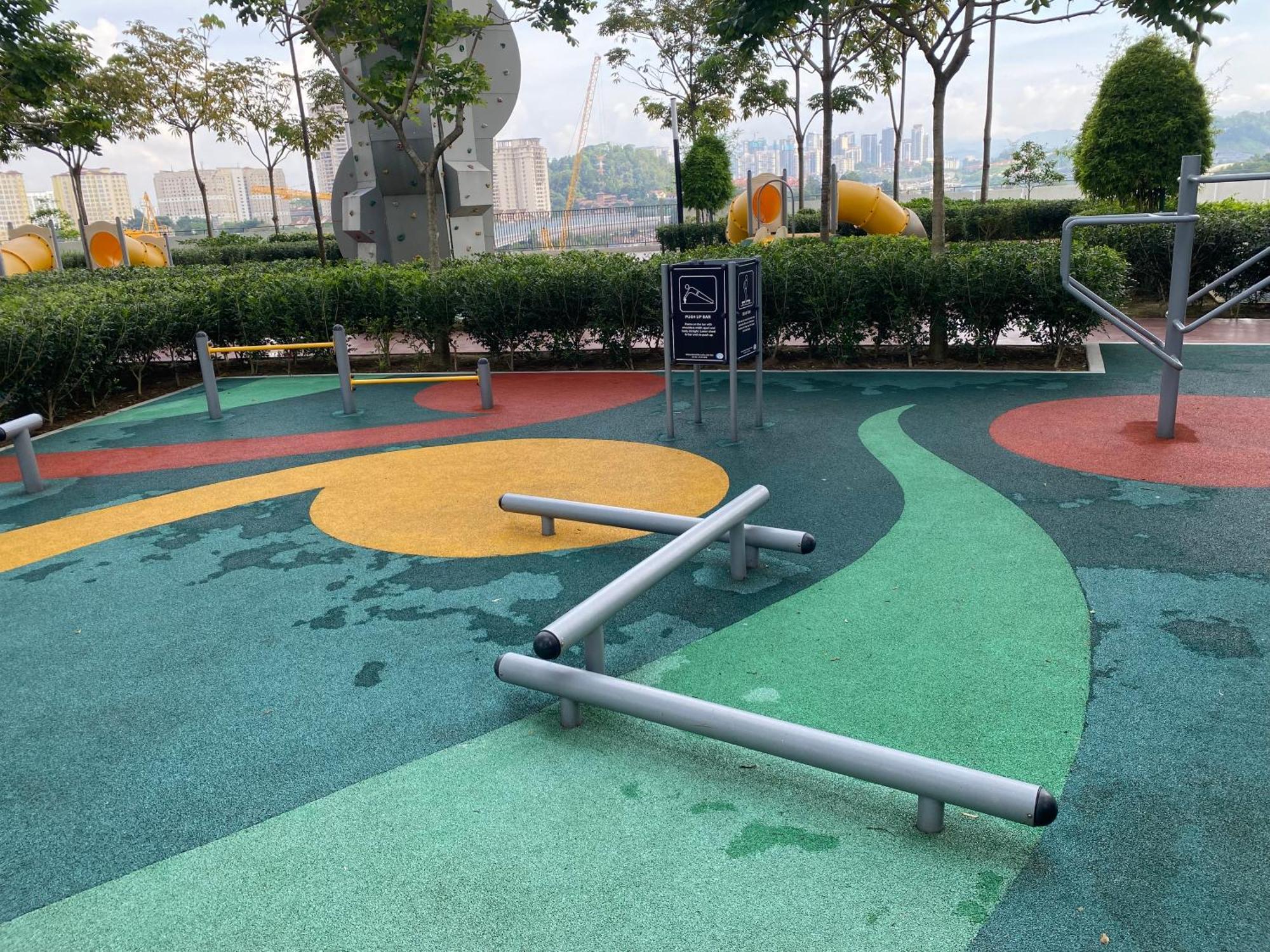 Datum Jelatek Sky Klcc Skyring Linked To Lrt And Mall Aparthotel *